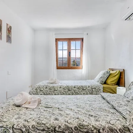 Home2book Country With Terrace Bbq Chalet Vega de San Mateo