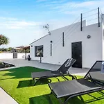 Home2book Country With Terrace Bbq * 베가데산마테오